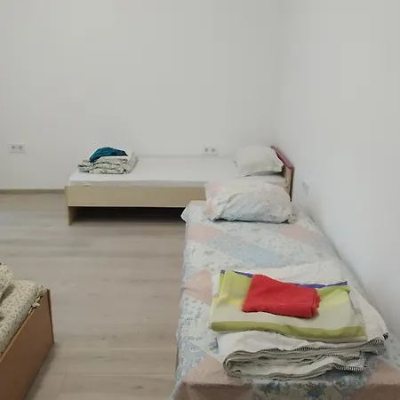 мария луиза Daire *